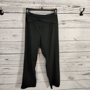 NWT: "Motherhood" woman's maternity pants 👖